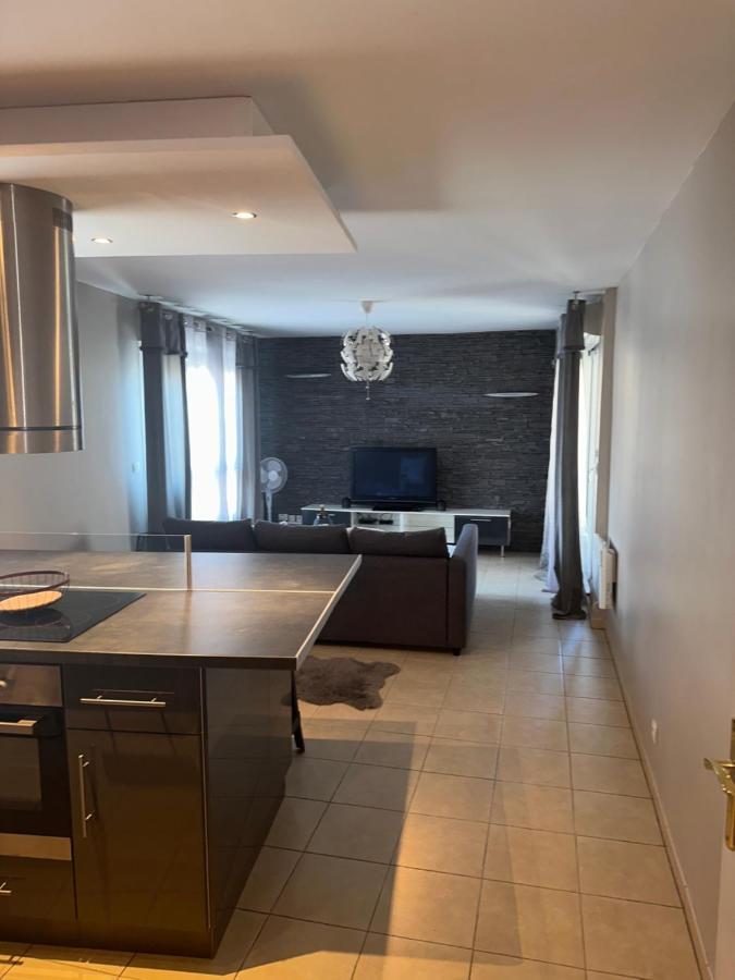 Superbe appartement tout équipé avec parking. Marsella Exterior foto